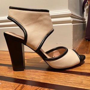 Very soft and comfortable , worn twice. Size 39